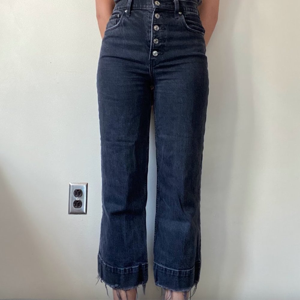 Abercrombie Black High Waisted Cropped Jeans